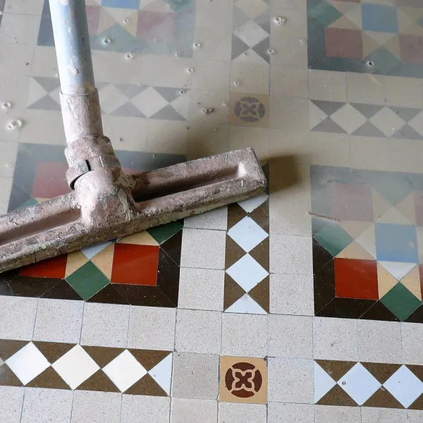 Pulir suelos de Mosaico Hidráulico y Nolla | Pulido de Mármol y Encimeras 