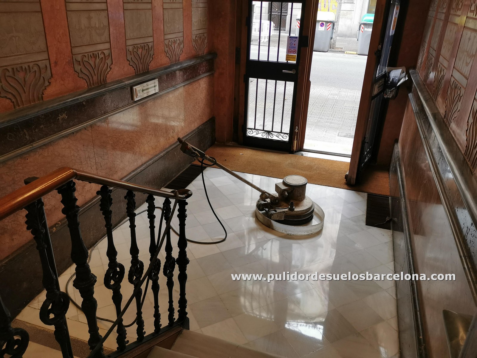 Pulido de Suelos en Zaragoza, Pulido de Escaleras